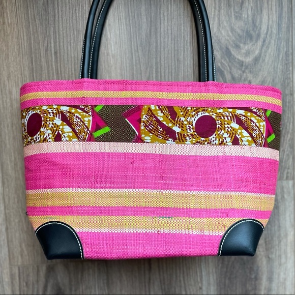 Woven Handbag - Picture 2 of 4